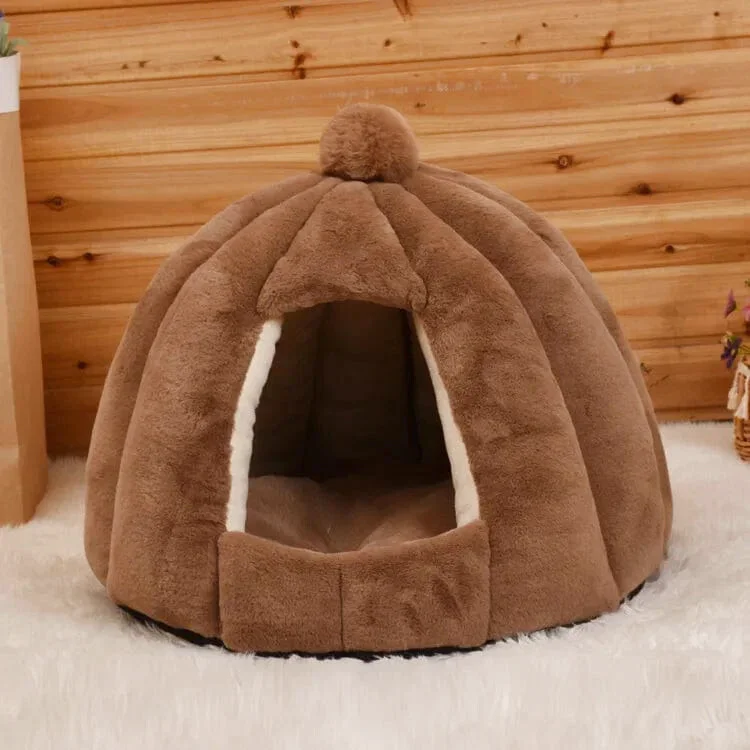 Niche Douillette Marron en Forme de Citrouille avec Pompon – Image 4